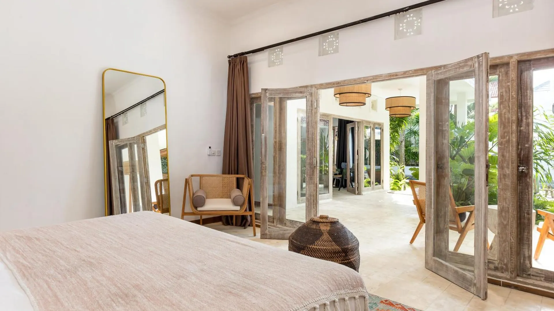 Villa Gauguin By Villa Finder Seminyak Indonesien