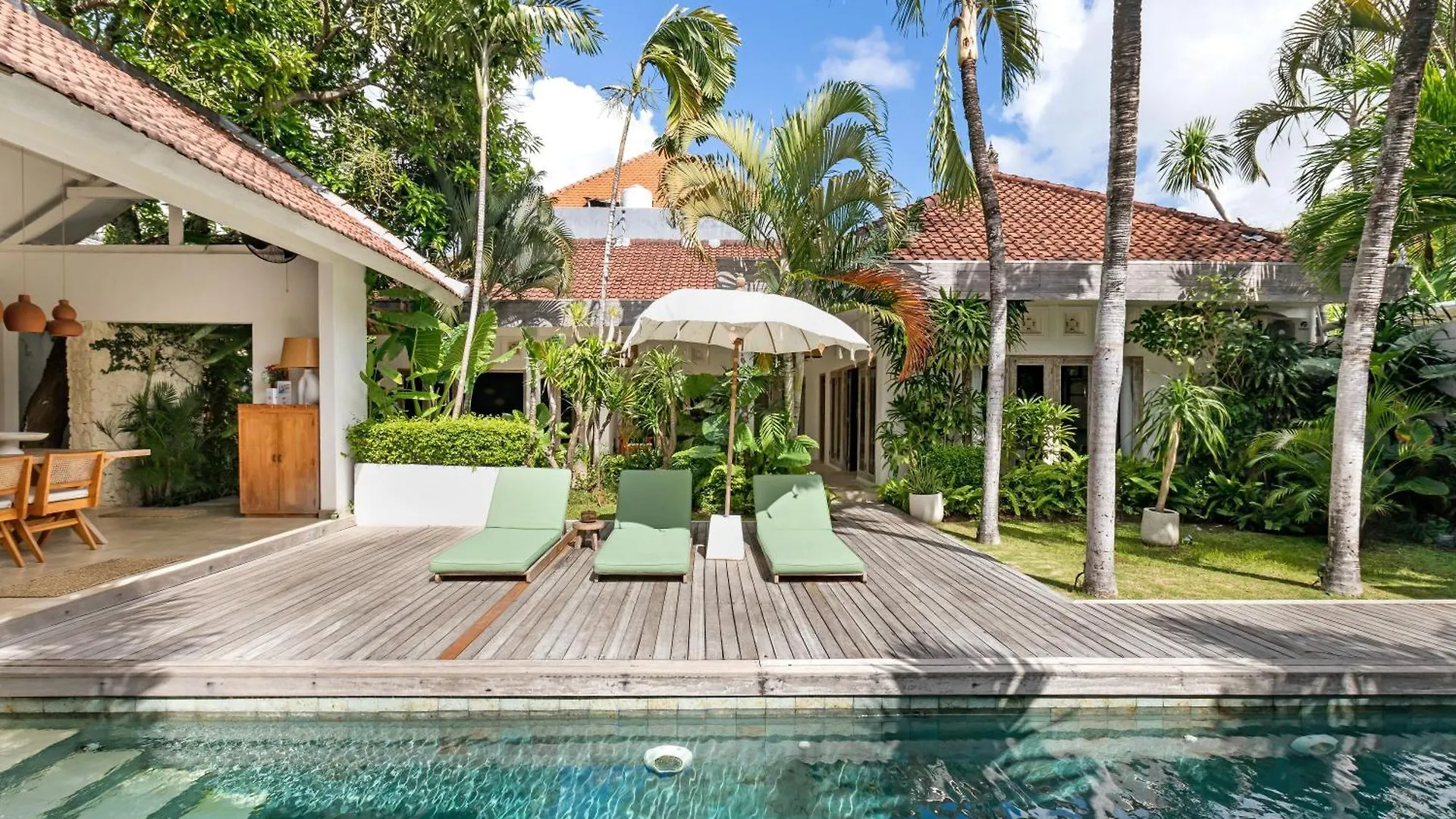 Villa Gauguin By Villa Finder Seminyak