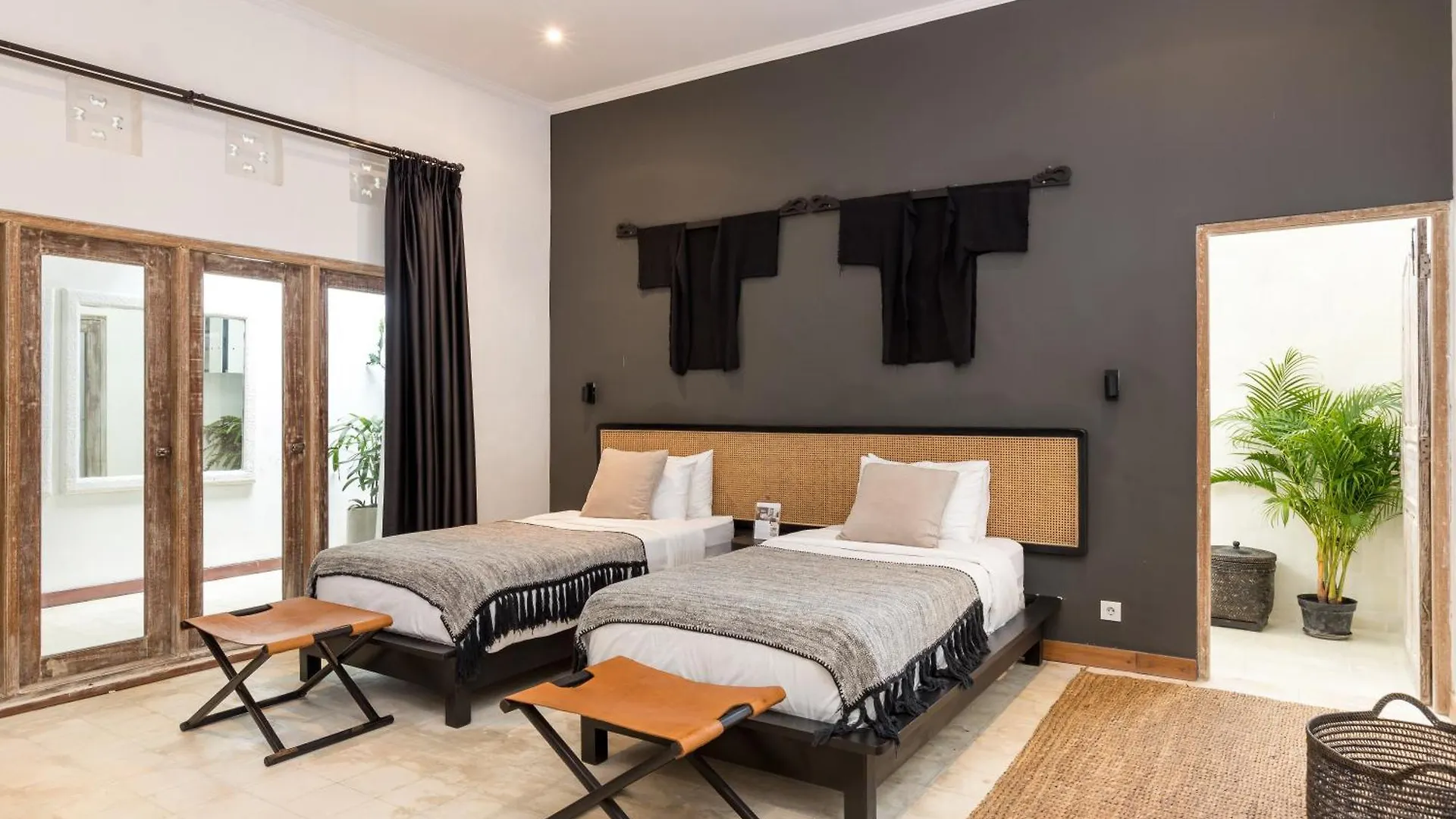 Villa Gauguin By Villa Finder Seminyak Indonesien